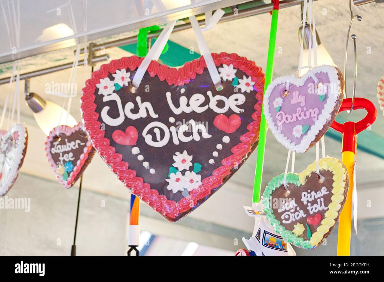 Lebkuchen Herz High Resolution Stock Photography And Images Alamy
