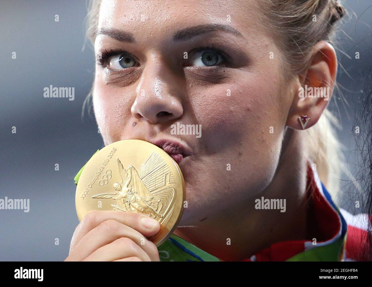 Gold medal olympic 2016 hires stock photography and images Alamy