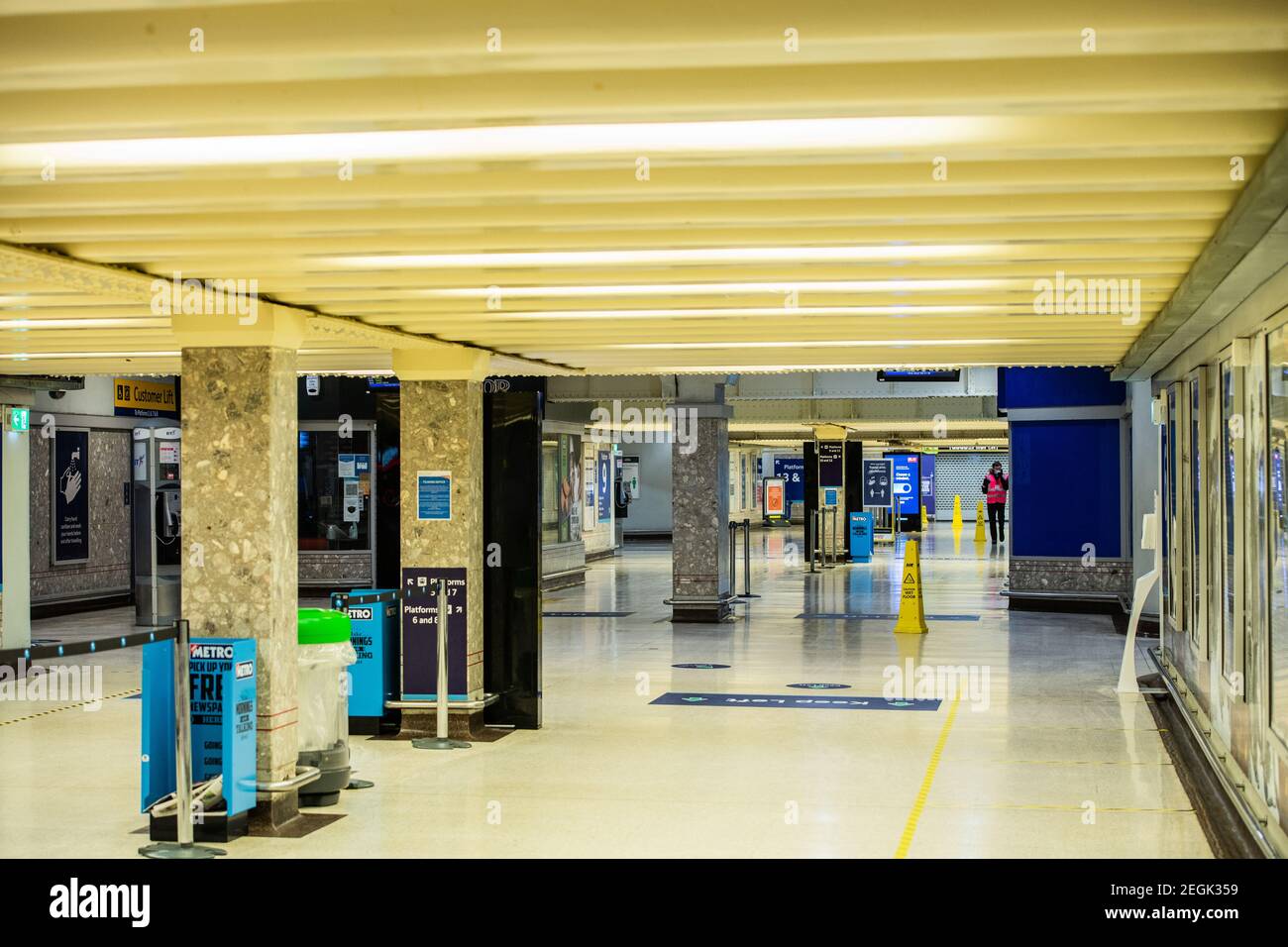 Photographs on the platforms at Bristol Temple Meads Station Stock Photo Alamy