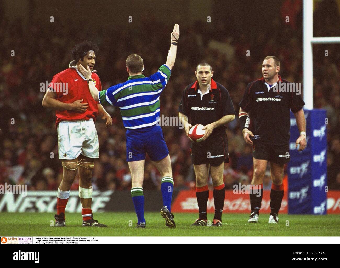 Rugby Union - International Test Match - Wales v Tonga - 17/11/01 Tonga's  Inoke Afeaki protests the penalty with Referee Rob Dickson Mandatory  Credit: Action Images / Paul Gilham Stock Photo - Alamy