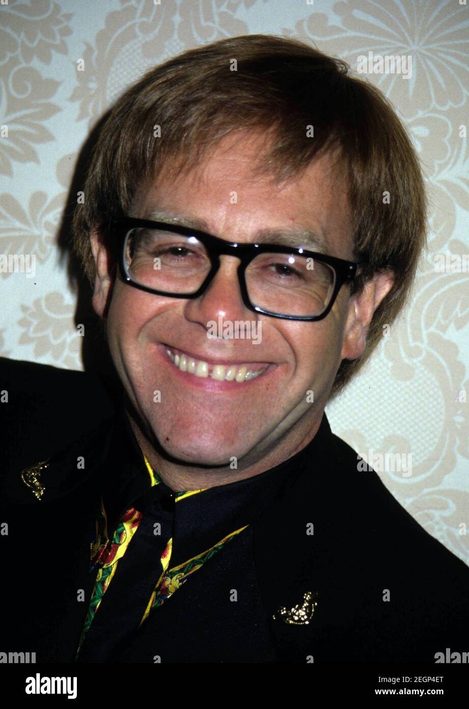 L3998 ELTON JOHN MCA Records Donation Credit: Barrett/ Photolink / MediaPunch. © 1992 Stock Photo