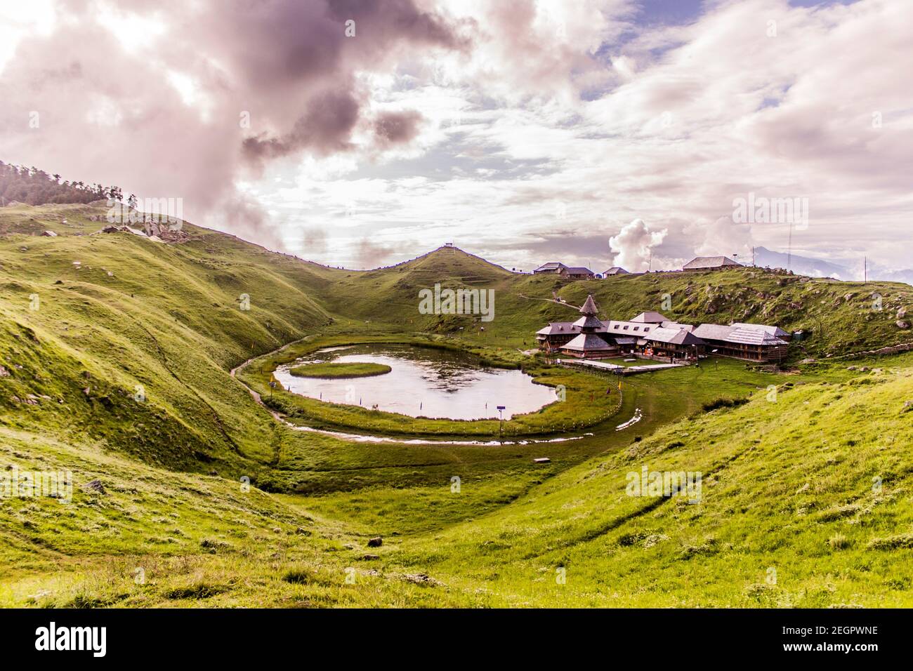 File:Hillock in front of the Prashar Lake (21250561509).jpg