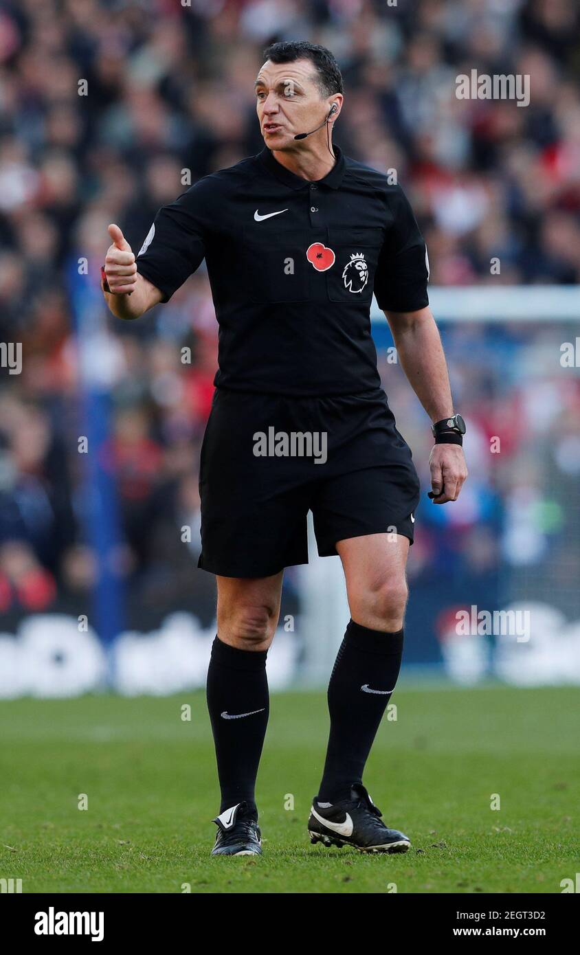 Soccer Football - Premier League - Brighton & Hove Albion vs Southampton - The American Express Community Stadium, Brighton, Britain - October 29, 2017 Referee Neil Swarbrick REUTERS/Eddie Keogh EDITORIAL USE ONLY. No use with unauthorized audio, video, data, fixture lists, club/league logos or "live" services. Online in-match use limited to 75 images, no video emulation. No use in betting, games or single club/league/player publications. Please contact your account representative for further details. Stock Photo