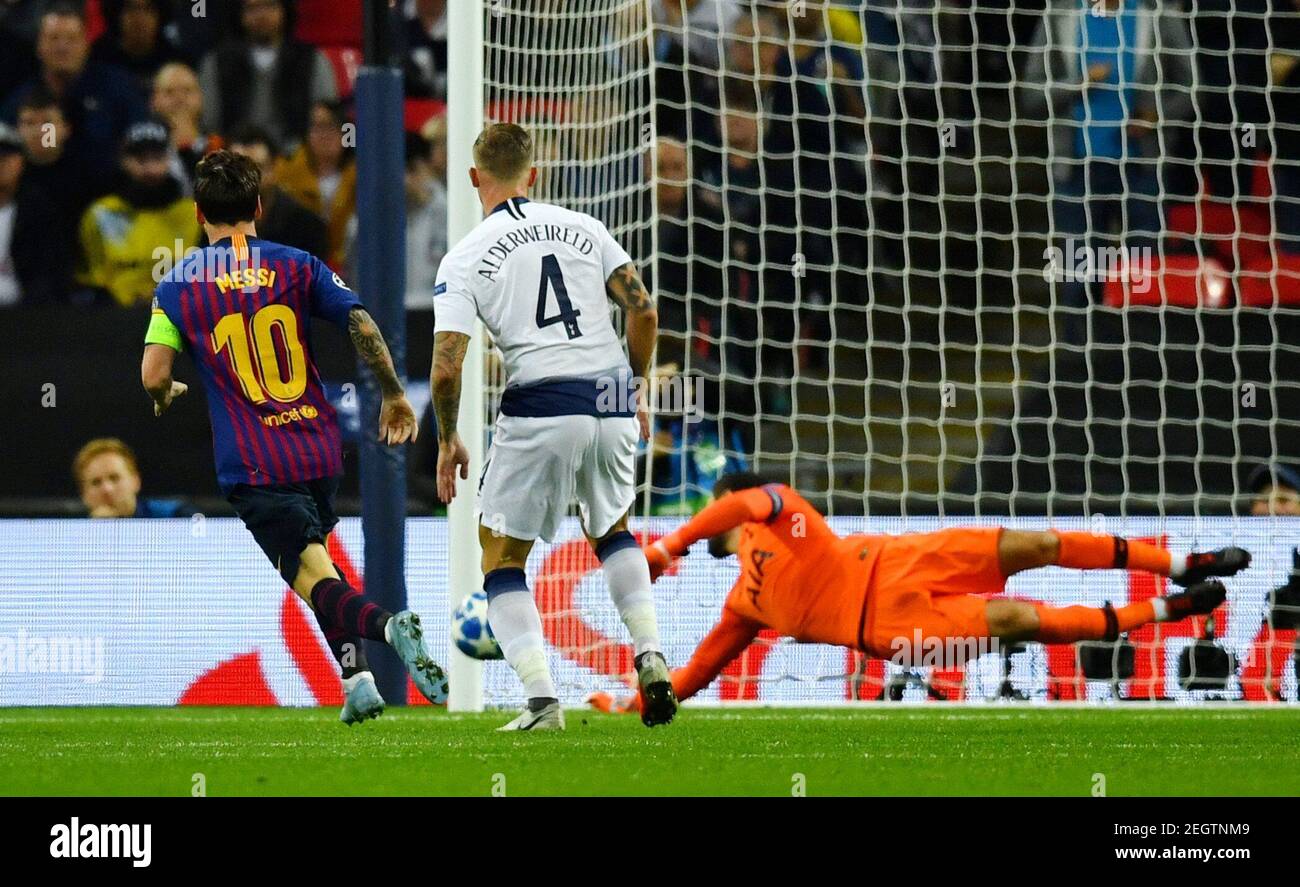 Soccer Football - Champions League - Group Stage - Group B - Tottenham Hotspur v FC Barcelona - Wembley Stadium, London, Britain - October 3, 2018  Barcelona's Lionel Messi hits the post with a shot  REUTERS/Dylan Martinez Stock Photo