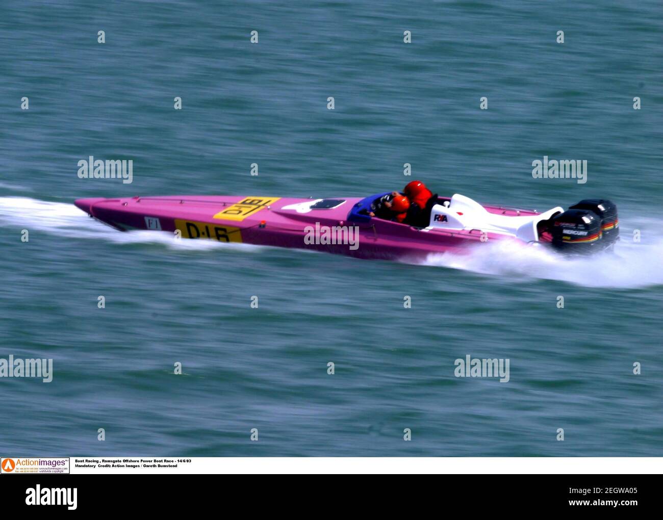 Boat Racing Ramsgate Offshore Power Boat Race 14 6 03 Mandatory Credit Action Images Gareth Bumstead Stock Photo Alamy