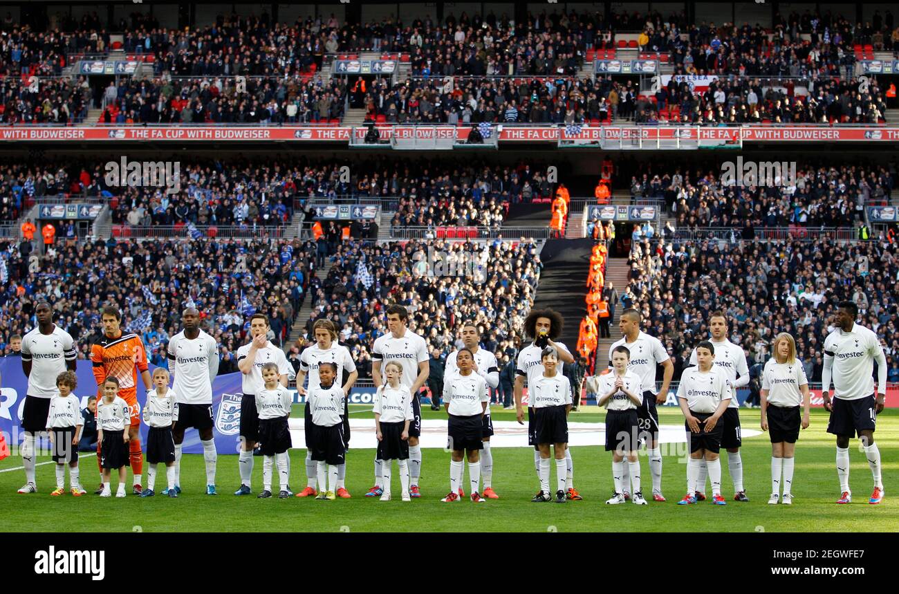 Football - Tottenham Hotspur v Chelsea FA Cup Semi Final - Wembley Stadium  - 15/4/12 Tottenham line up before the match Mandatory Credit: Action  Images / John Sibley Livepic Stock Photo - Alamy