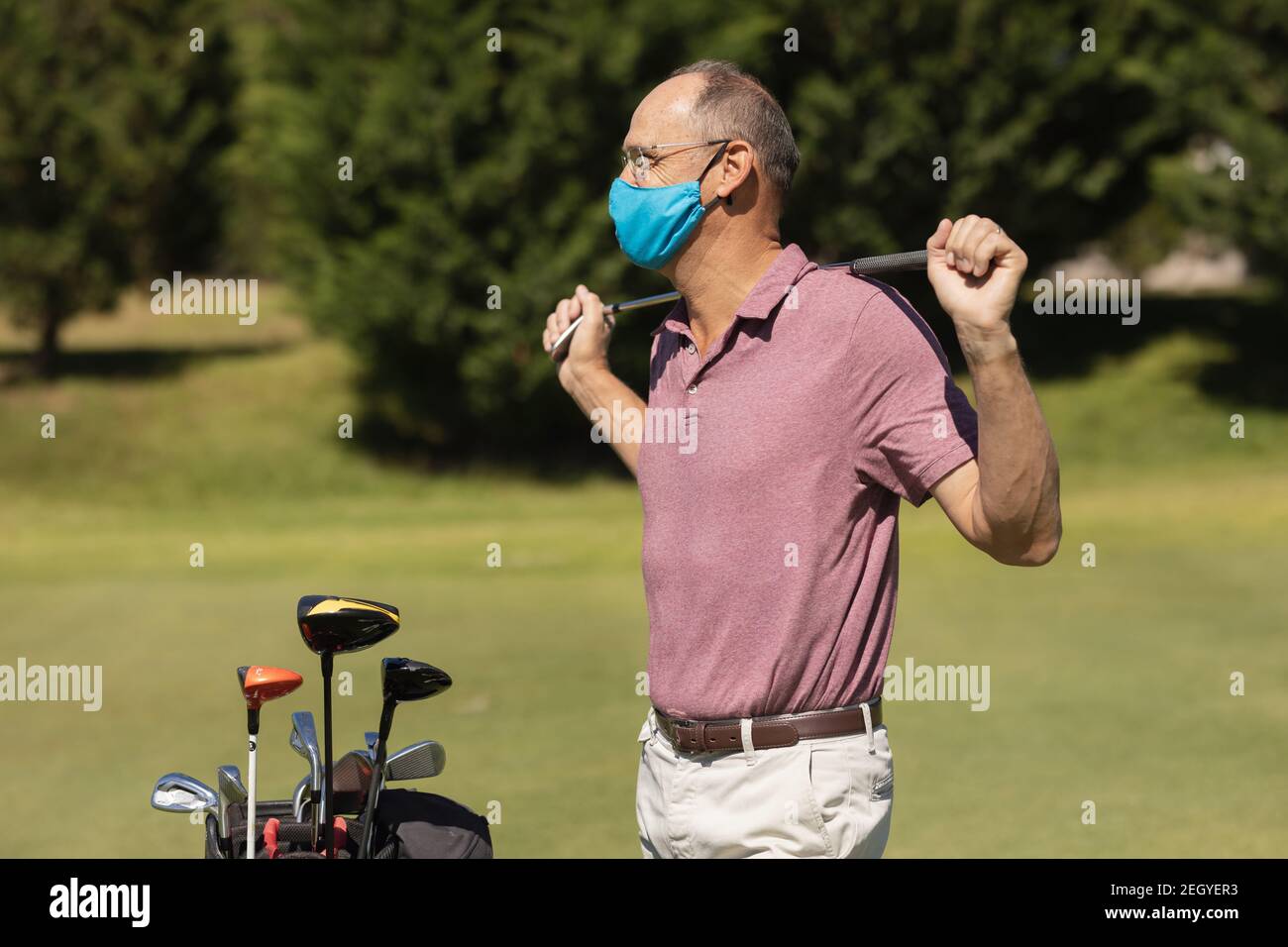 Man holding mask face hi-res stock photography and images - Alamy