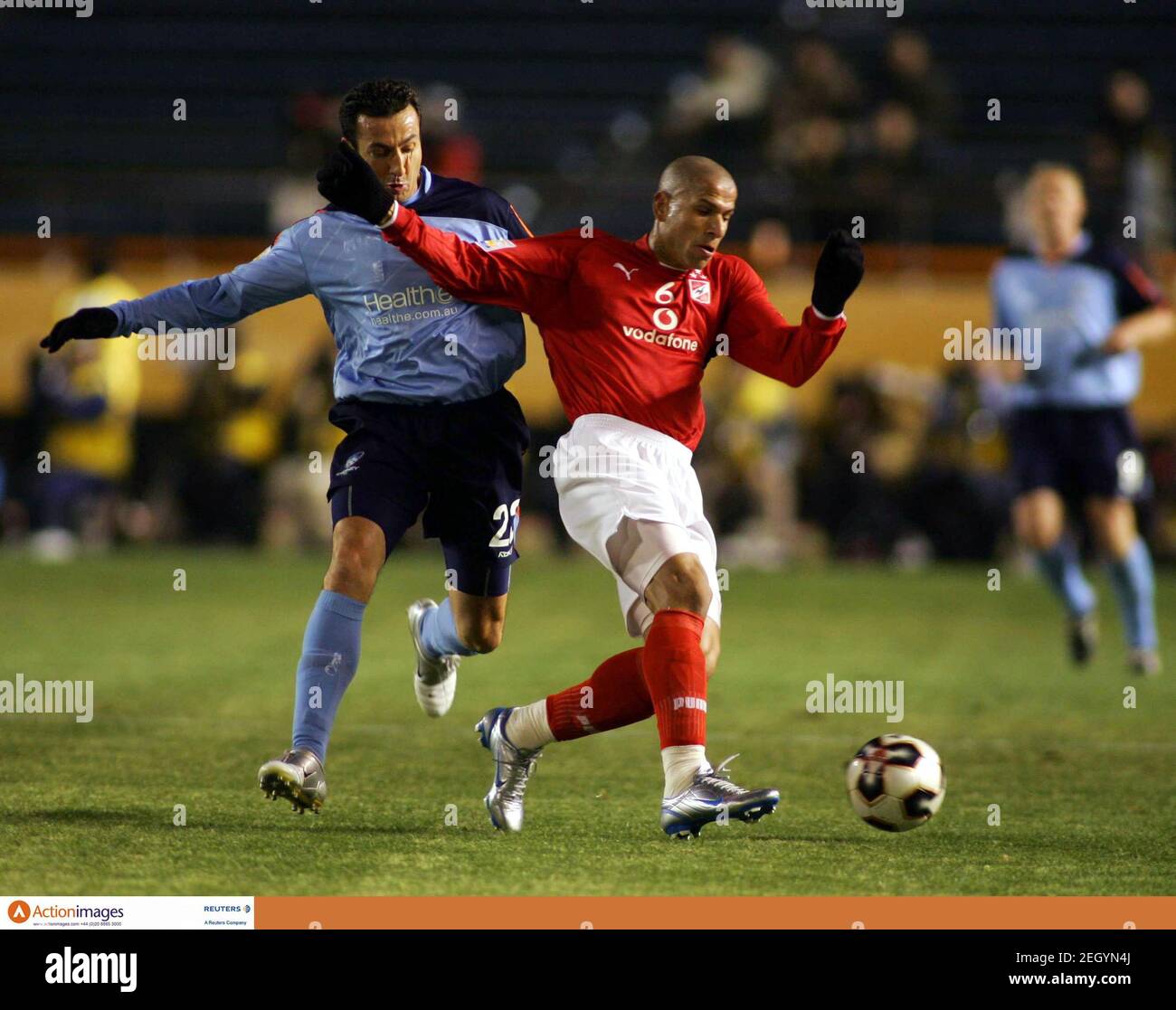 Football Al Ahly V Sydney Fc Fifa Club World Championship Toyota Cup Japan 05 Fifth Sixth Place Play Off The National Stadium Tokyo Japan 16 12 05 Al Ahly S Wael Gomaa And