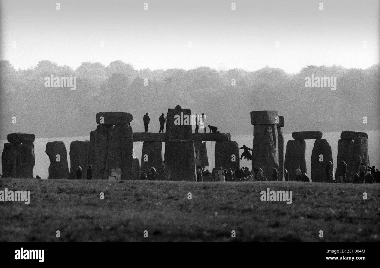 Stonehenge Wiltshire England Summer Solstice 21 June 1995 Stock Photo