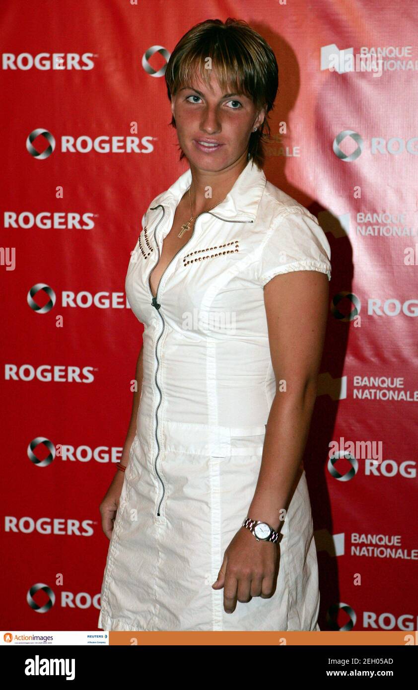 Tennis - Sony Ericsson WTA Fashion Show - Montreal, Canada - 13/8/06  Tennis player Svetlana Kuznetsova of Russia arrives for a fashion show during the second day at the Rogers Cup, Sony Ericsson WTA Tour  Mandatory Credit: Action Images / Chris Wattie  Livepic Stock Photo