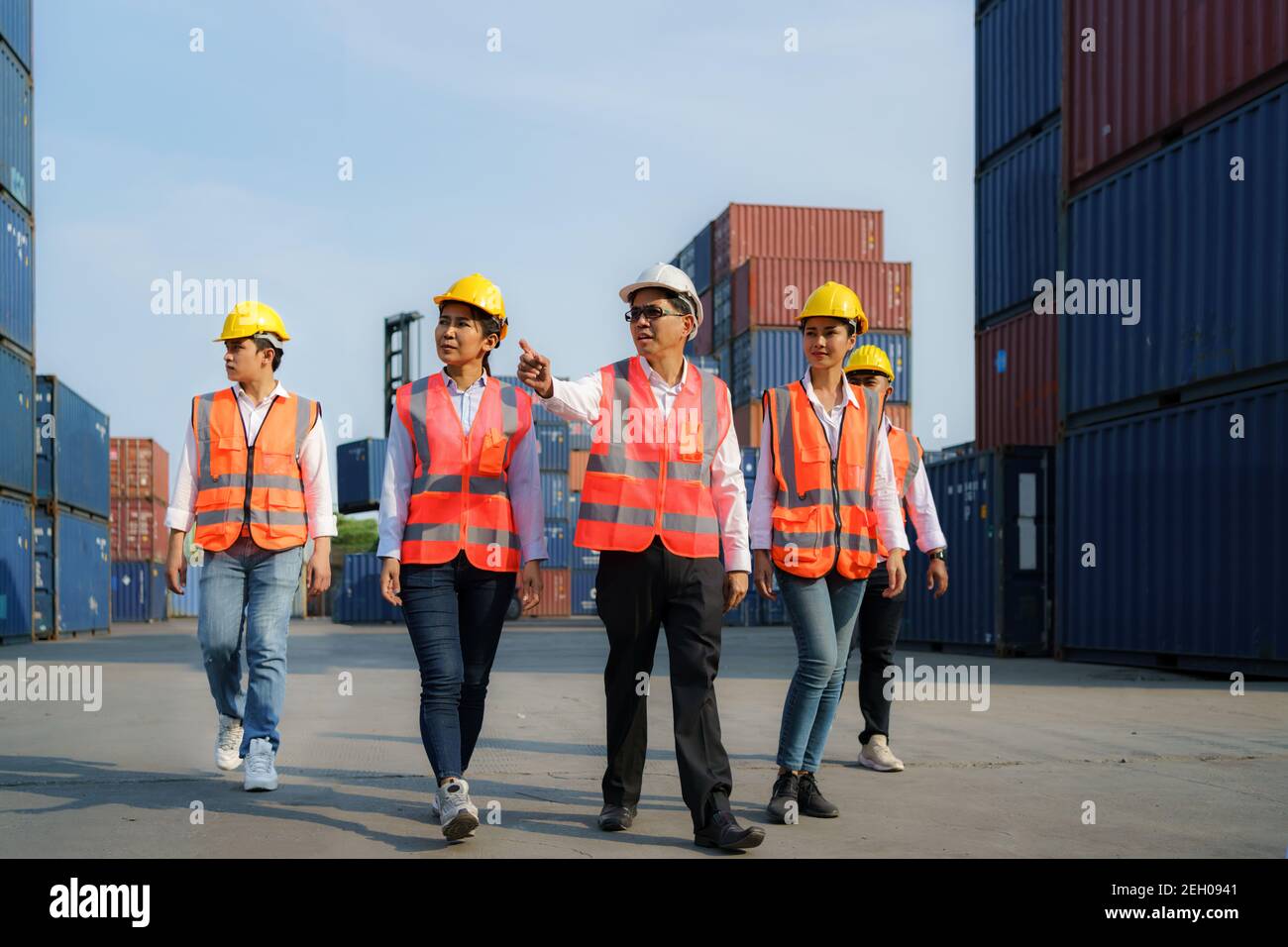 Container terminal operations hi-res stock photography and images - Alamy