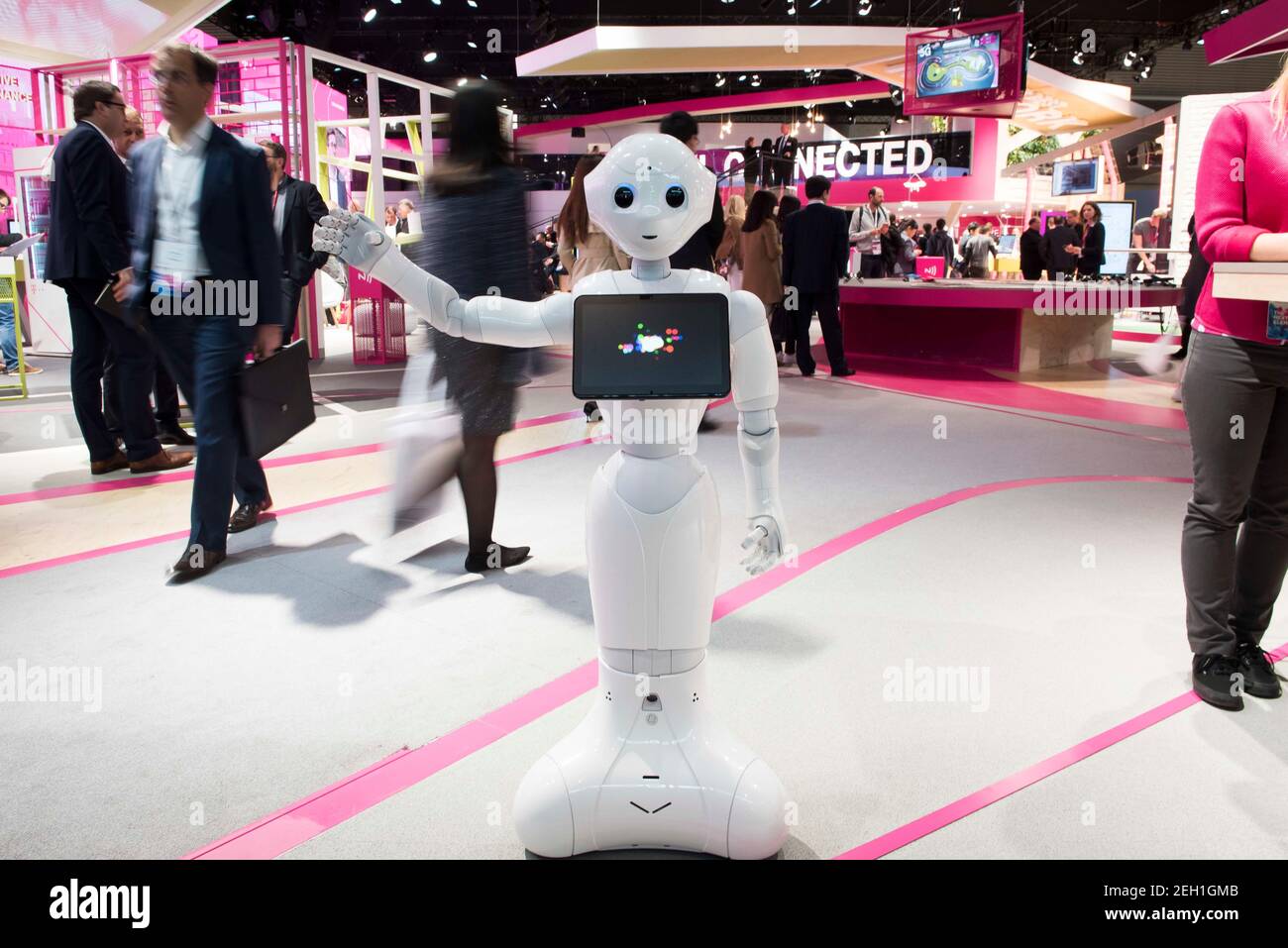 Robot Pepper on display at the GSMA Mobile World Congress 2017, Grand Fira, Barcelona. Picture date: Monday 27th February 2017. Photo credit should read : © DavidJensen Stock Photo