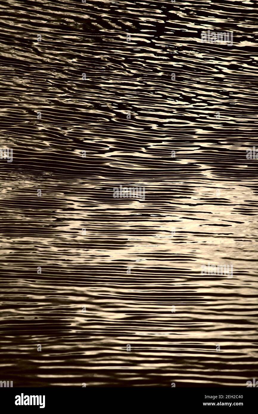 Ripples and movement hi-res stock photography and images - Alamy