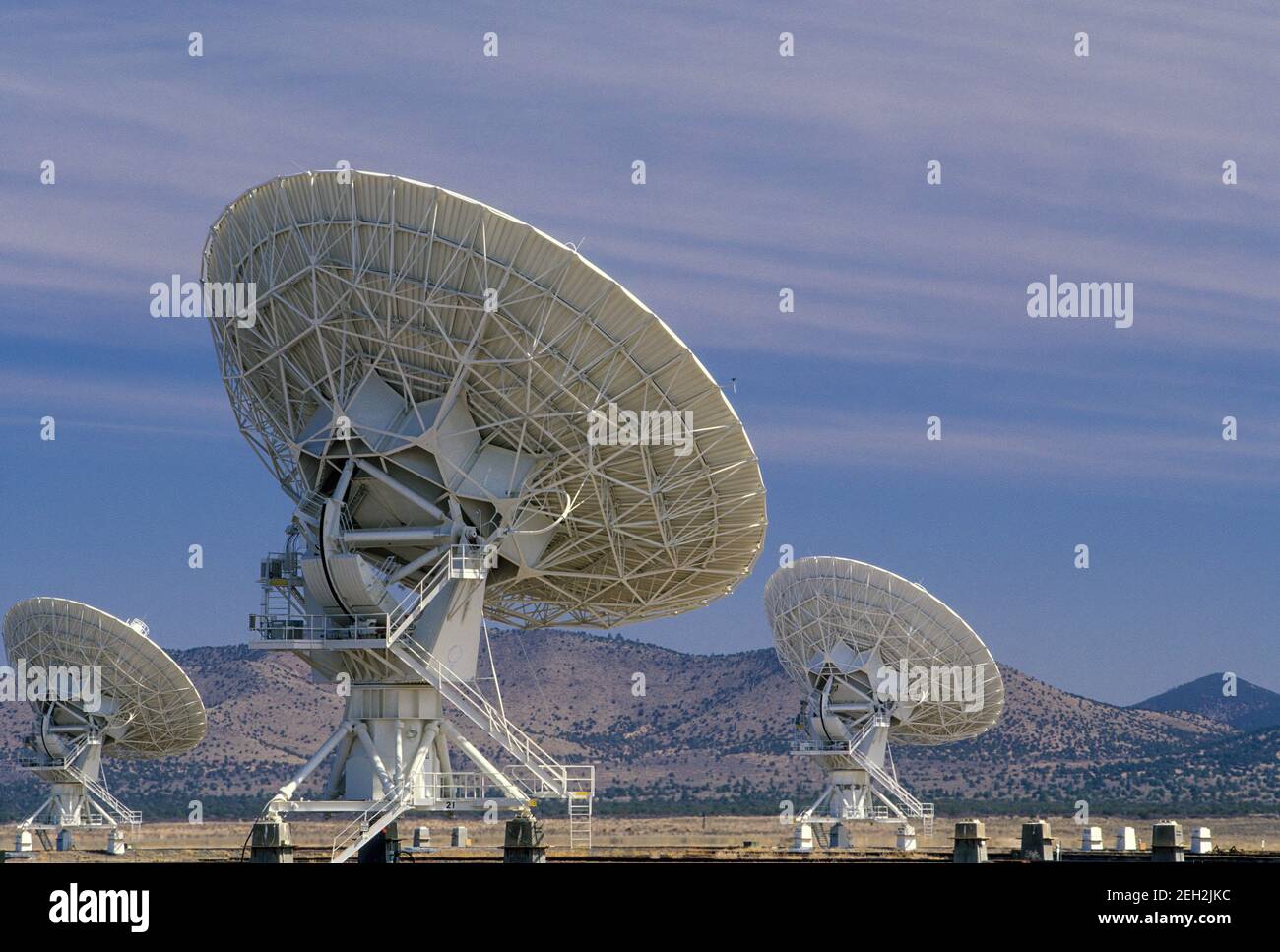 Radio telescopes, National Radio Astronomy Observatory (NRAO) Very Large  Array (VLA), near Magdalena, New Mexico USA Stock Photo - Alamy