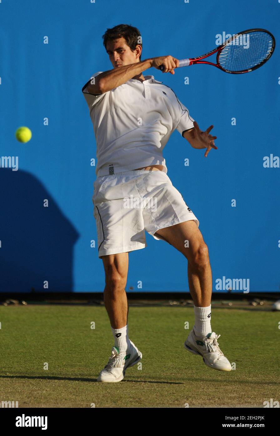 Tennis - AEGON International - Devonshire Park, Eastbourne - 17/6/10  Spain's Guillermo Garcia Lopez in action during his men's quarter final  match Mandatory Credit: Action Images / Steven Paston Livepic Stock Photo -  Alamy