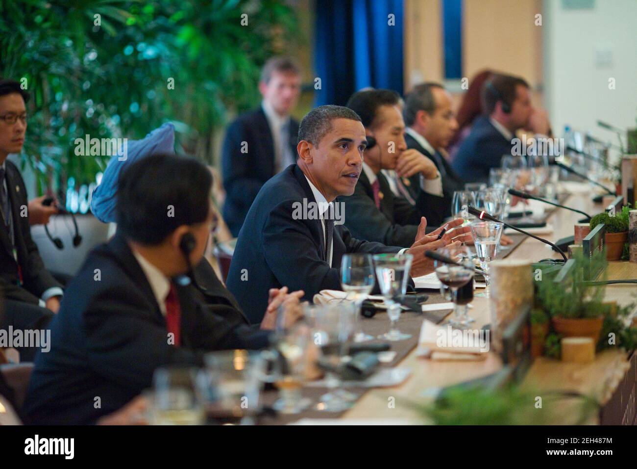 President Barack Obama hosts a G-20 leaders working dinner at the Phipps Conservatory and Botanical Gardens in Pittsburgh, Penn., Sept. 24, 2009. Stock Photo
