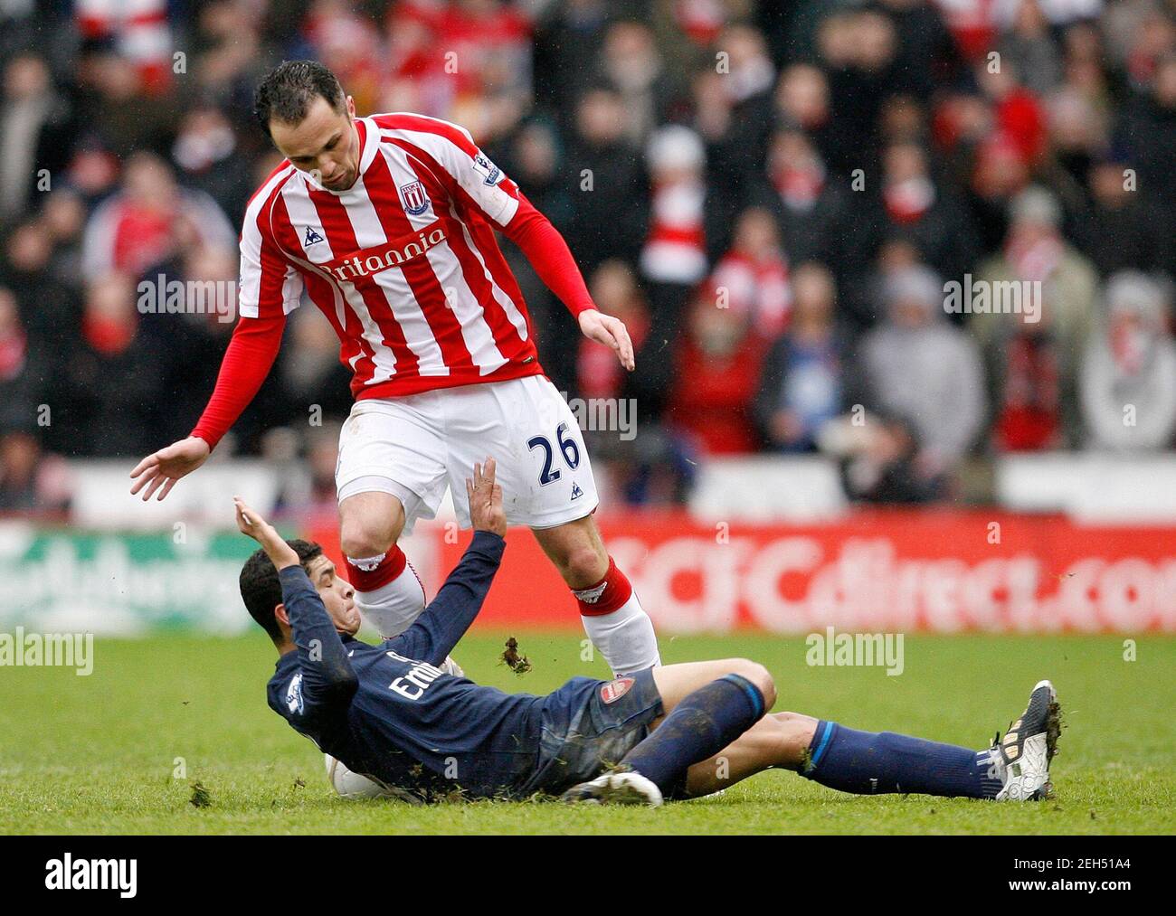 Football Stoke City V Arsenal Fa Cup Fourth Round Britannia Stadium 09 10 24 1 10 Stoke S Matthew Etherington In Action With Arsenal S Denilson Mandatory Credit Action Images Paul Thomas Livepic Stock Photo Alamy