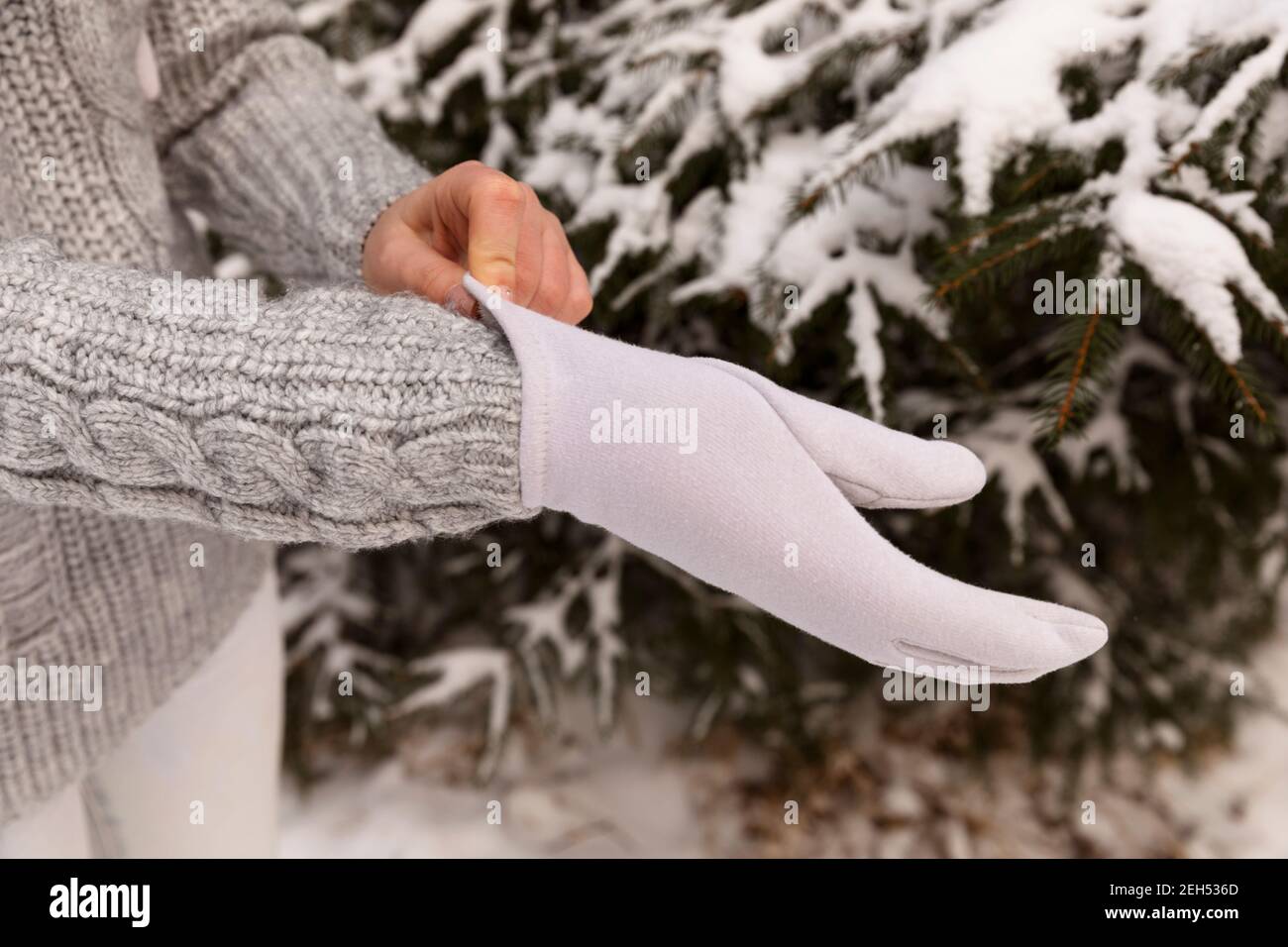 Frostbitten Fingers Gloves