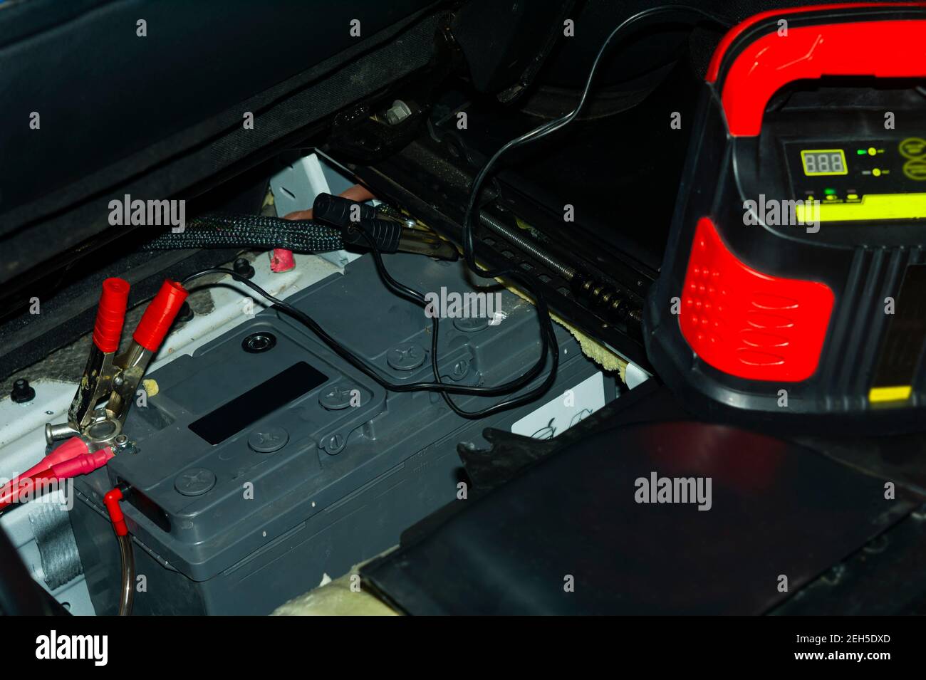 Page 8 - Inside Car Battery High Resolution Stock Photography and Images -  Alamy