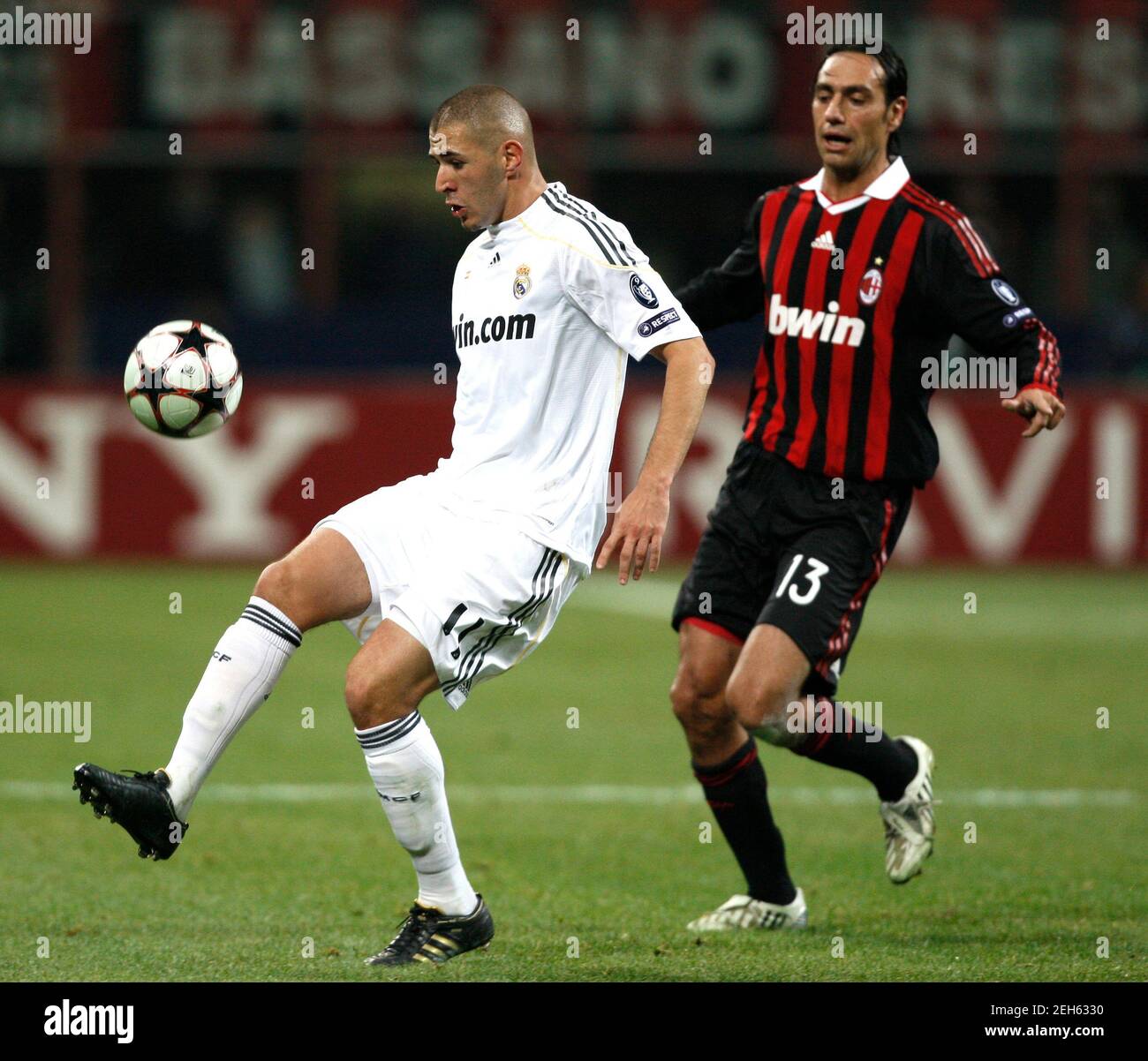 Football - AC Milan v Real Madrid - UEFA Champions League Group Stage  Matchday Four Group C - San Siro Stadium, Milan, Italy - 09/10 - 3/11/09 AC  Milan's Alessandro Nesta (R)