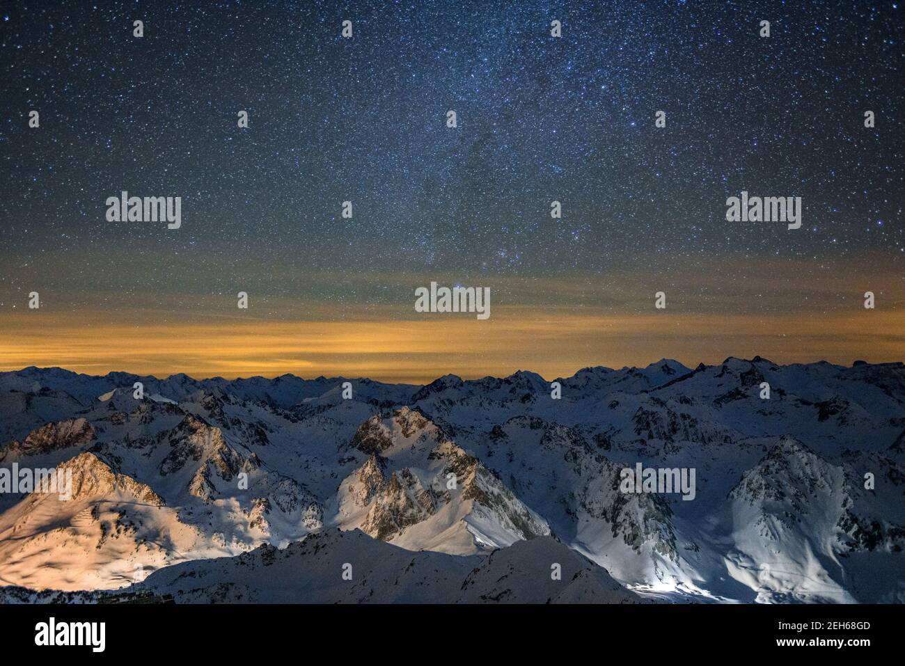 Winter night in the Pic du Midi de Bigorre observatory (Midi-Pyrénées, Pyrenees, France) ESP: Noche de invierno en el observatorio del Pic du Midi Stock Photo