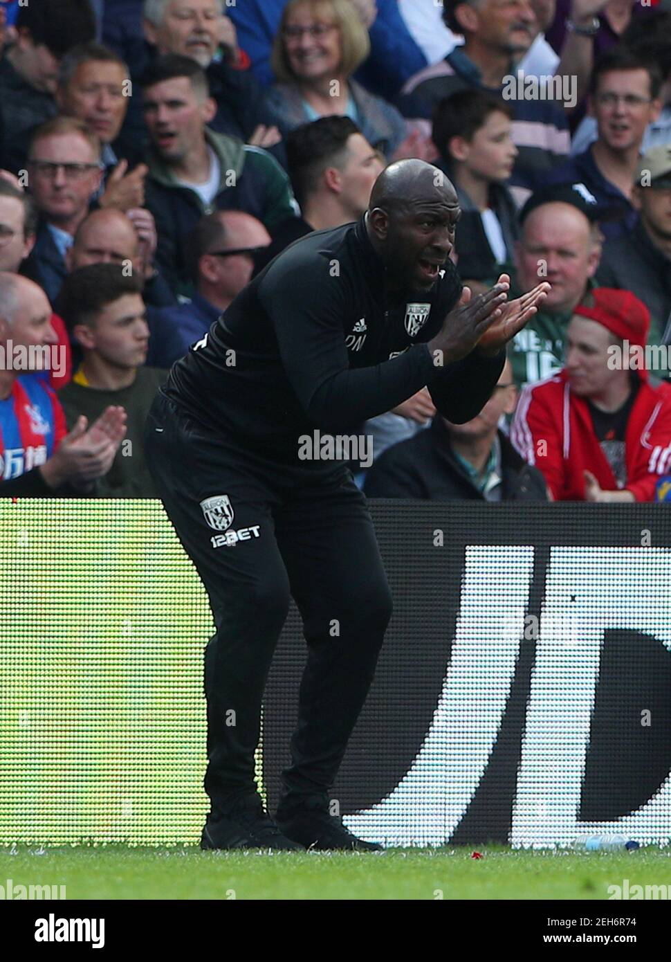 Soccer Football - Premier League - Crystal Palace vs West Bromwich Albion - Selhurst Park, London, Britain - May 13, 2018   West Bromwich Albion caretaker manager Darren Moore during the match   REUTERS/Hannah McKay    EDITORIAL USE ONLY. No use with unauthorized audio, video, data, fixture lists, club/league logos or 'live' services. Online in-match use limited to 75 images, no video emulation. No use in betting, games or single club/league/player publications.  Please contact your account representative for further details. Stock Photo