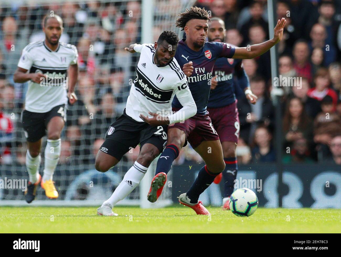 Soccer Football Premier League Fulham V Arsenal Craven Cottage London Britain October 7 18 Fulham S Andre Frank Zambo Anguissa In Action With Arsenal S Alex Iwobi Action Images Via Reuters Andrew
