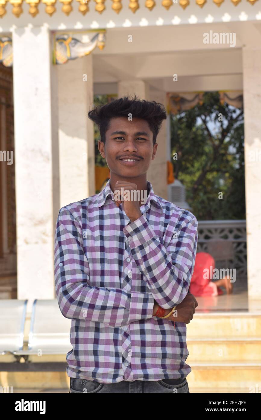Male teenager smiling hi-res stock photography and images - Alamy