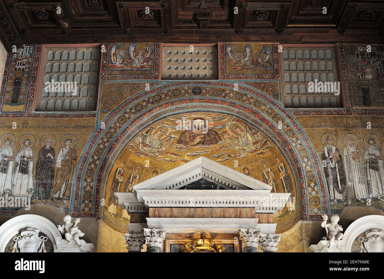 Italy, Rome, San Giovanni in Laterano, Battistero Lateranense, baptistry, chapel of San Venanzio, apse medieval mosaics Stock Photo