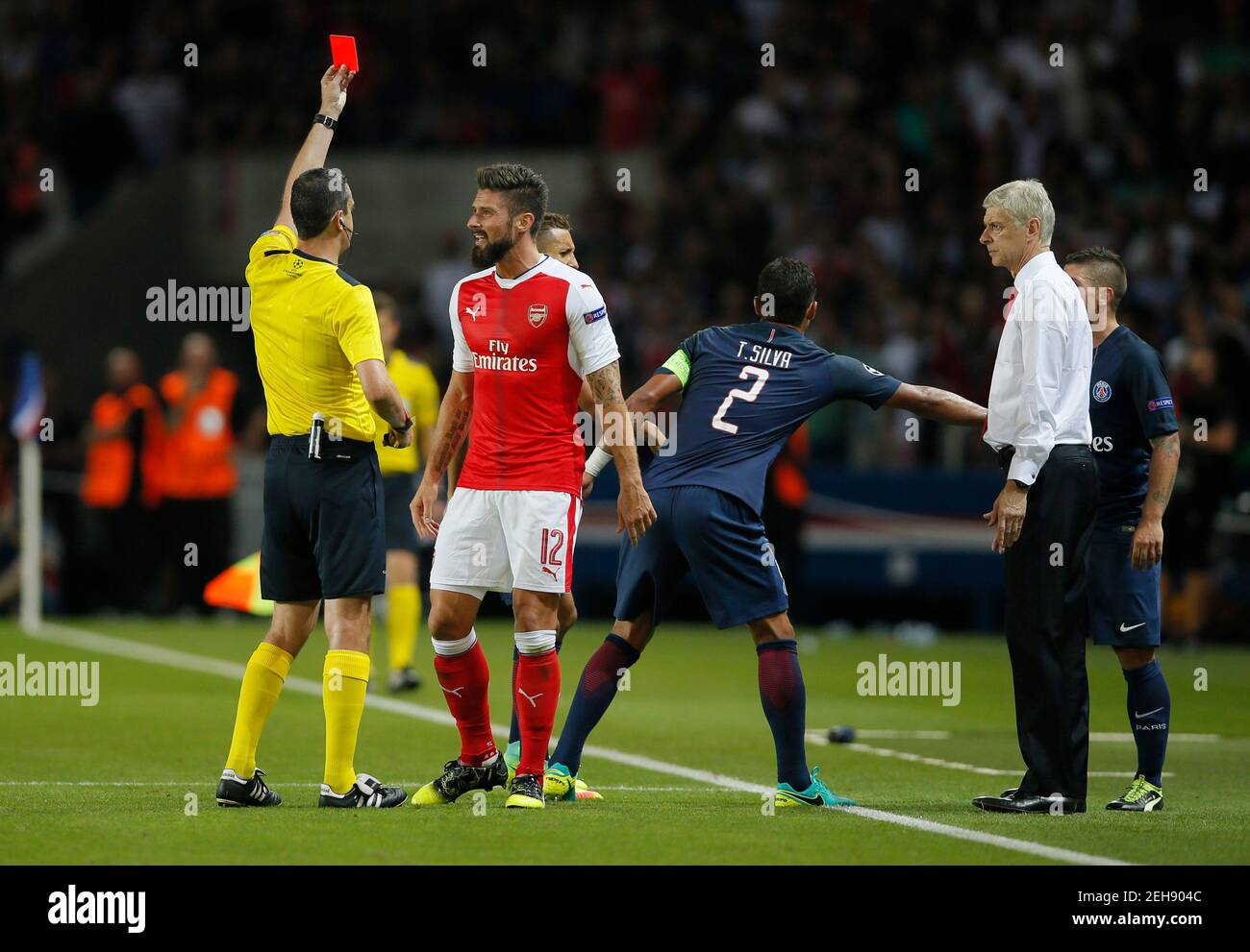 Football Soccer - Paris Saint-Germain v Arsenal - UEFA Champions League  Group Stage - Group A - Parc des Princes, Paris, France - 13/9/16 Arsenal's  Olivier Giroud is shown a red card
