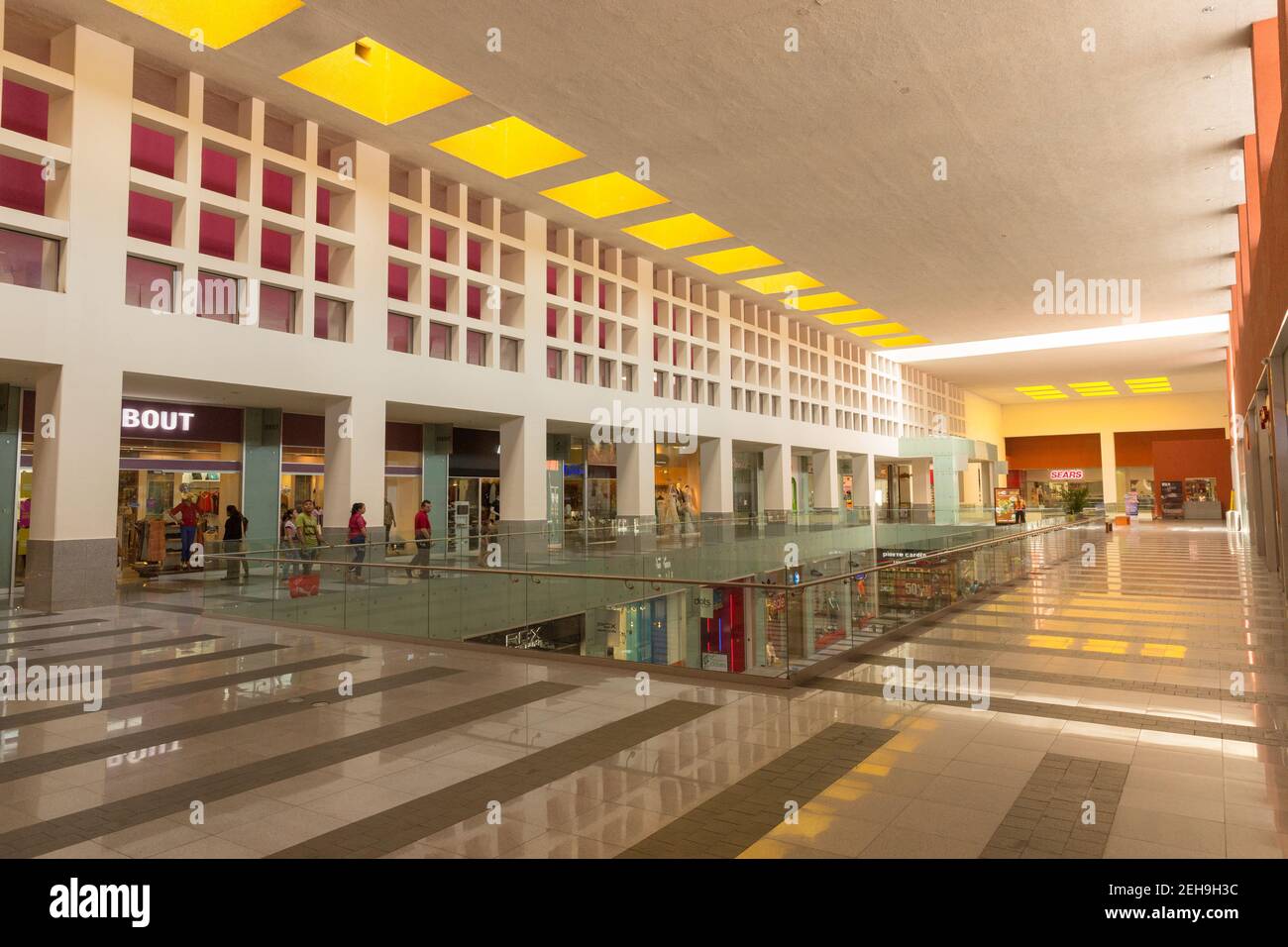 Costa mesa mall shopping hi-res stock photography and images - Alamy