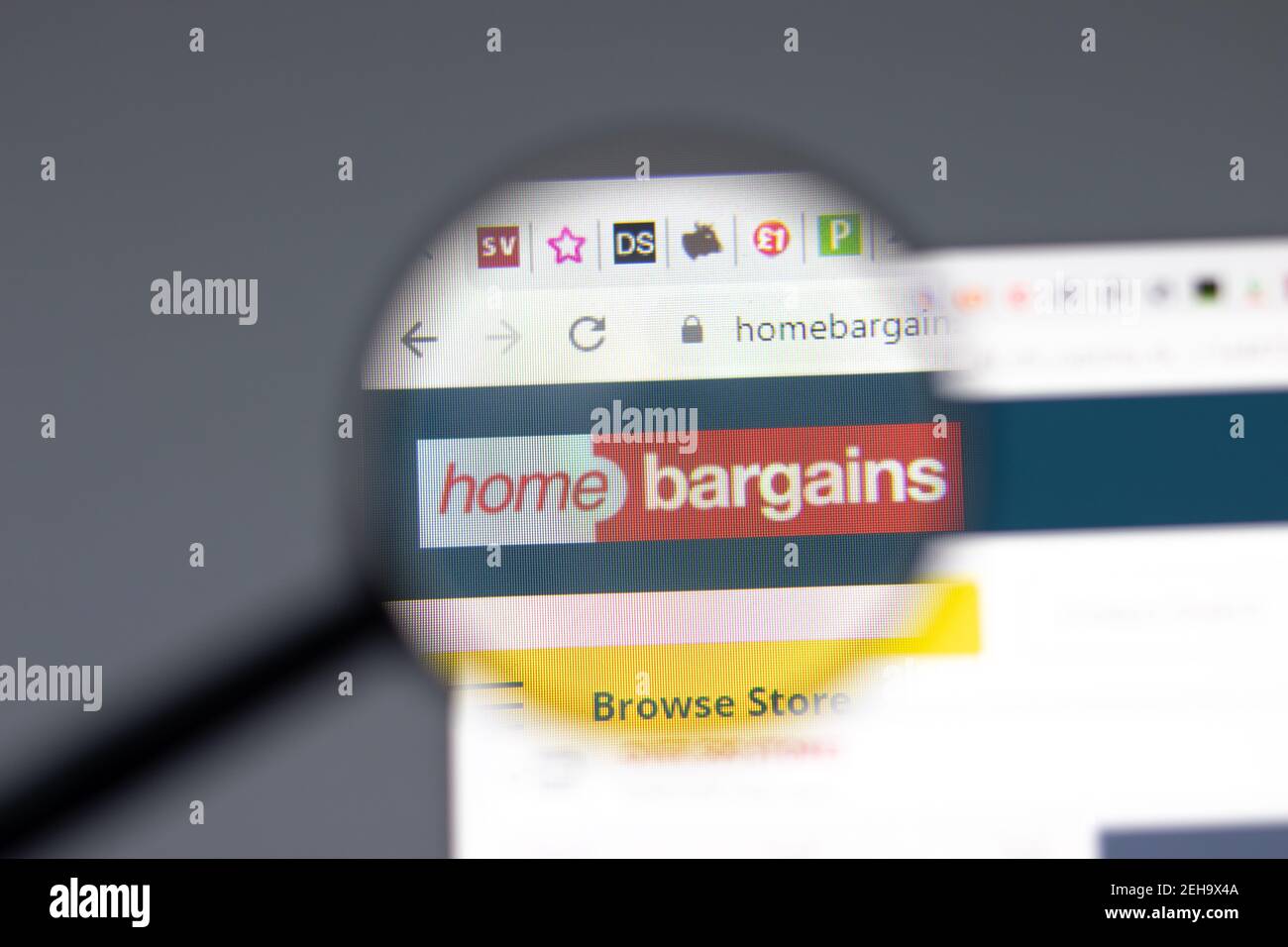 New York, USA - 15 February 2021: Home Bargains website in browser with company logo, Illustrative Editorial Stock Photo