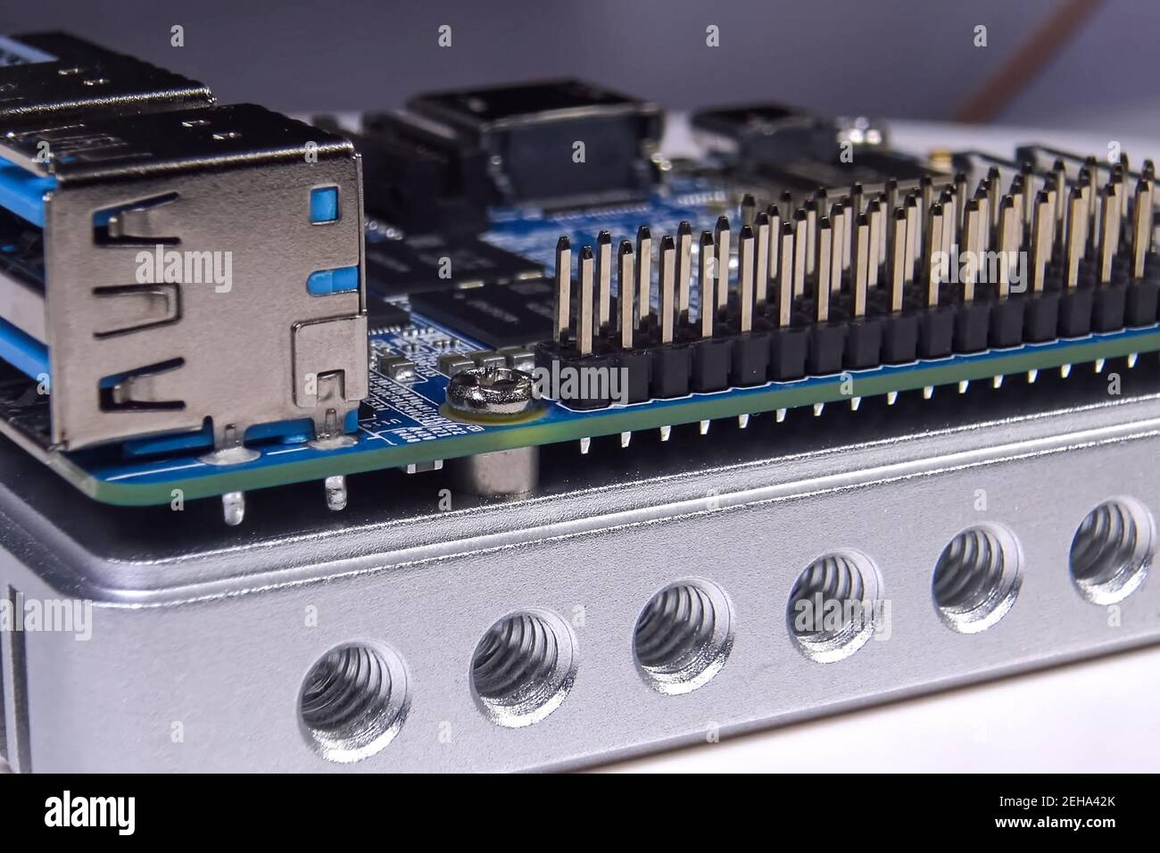 Pay a mini computer with a processor and interface connectors. Miniature computer technology
