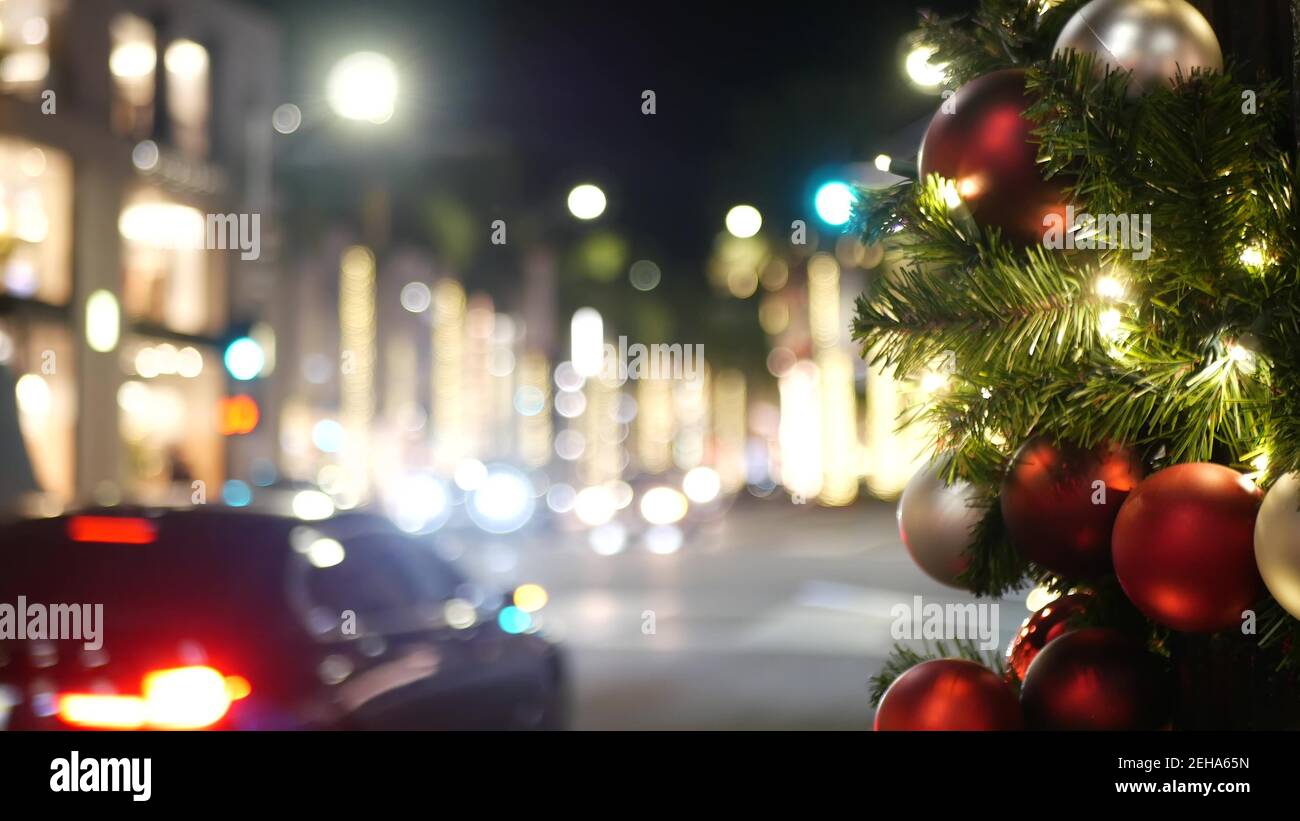 Road defocused light night tree hi-res stock photography and images - Alamy