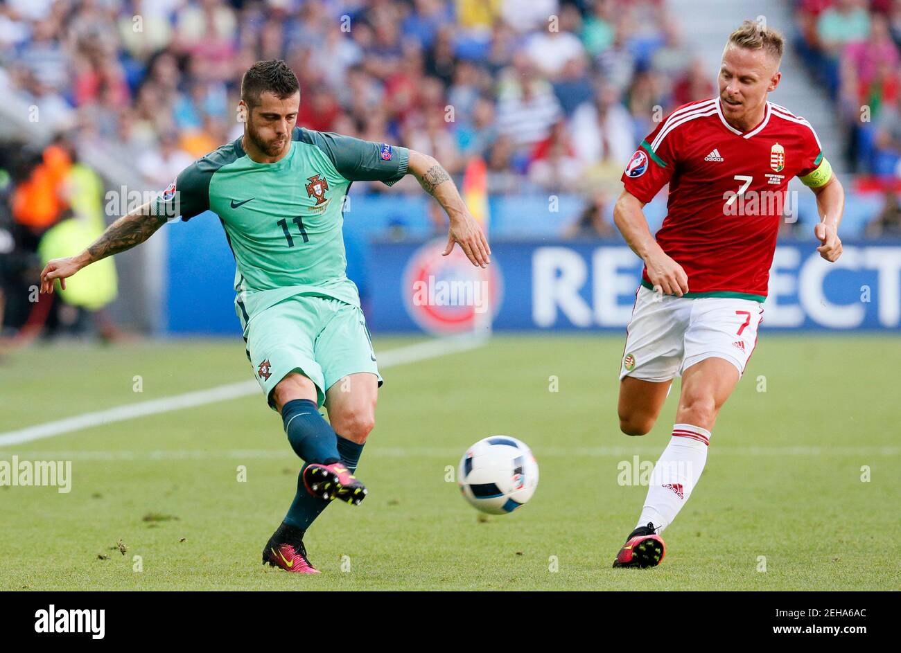 Football Soccer Hungary V Portugal Euro 16 Group F Stade De Lyon Lyon France 22 6 16 Portugal S Vieirinha In Action With Hungary S Balazs Dzsudzsak Reuters Robert Pratta Livepic Stock Photo Alamy