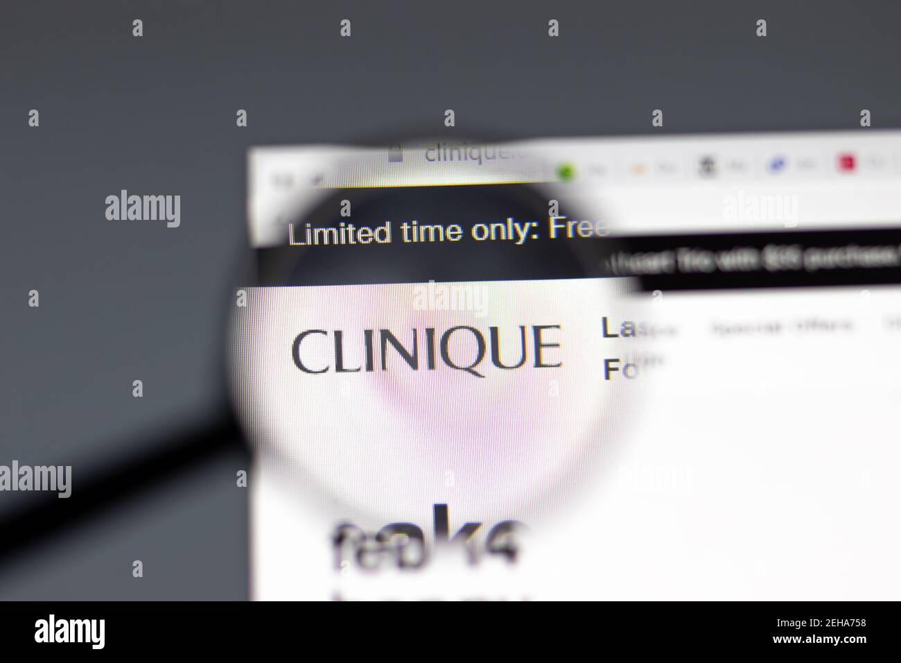 New York, USA - 15 February 2021: Clinique website in browser with company logo, Illustrative Editorial Stock Photo