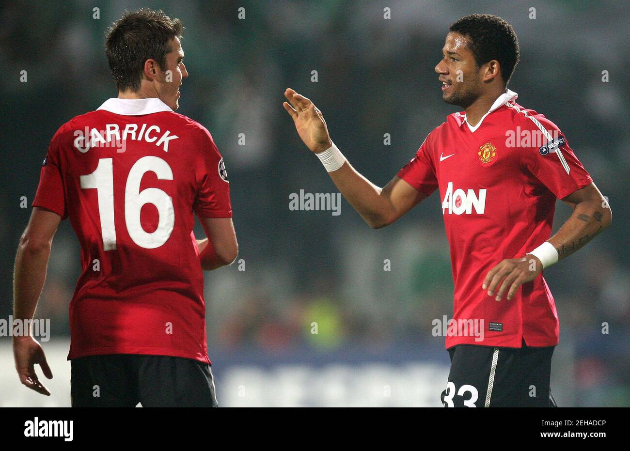 Football Bursaspor V Manchester United Uefa Champions League Group Stage Matchday Four Group C Bursa Ataturk Stadium Bursa Turkey 10 11 2 11 10 Bebe Celebrates With Michael Carrick L After