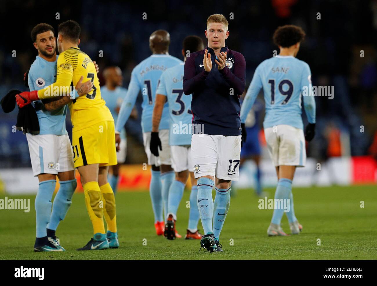 Soccer Football - Premier League - Leicester City vs Manchester City - King Power Stadium, Leicester, Britain - November 18, 2017   Manchester City's Kevin De Bruyne applauds fans after the match                  REUTERS/Darren Staples    EDITORIAL USE ONLY. No use with unauthorized audio, video, data, fixture lists, club/league logos or 'live' services. Online in-match use limited to 75 images, no video emulation. No use in betting, games or single club/league/player publications. Please contact your account representative for further details. Stock Photo