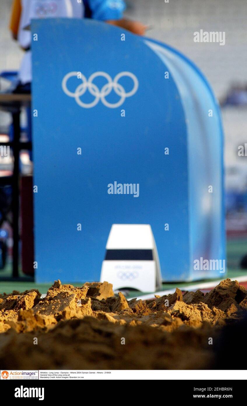 Long jump olympics hires stock photography and images Alamy