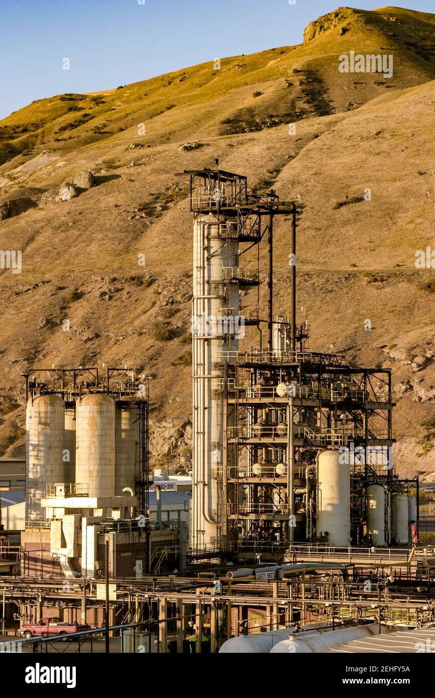 Salt lake city and refinery hi-res stock photography and images - Alamy