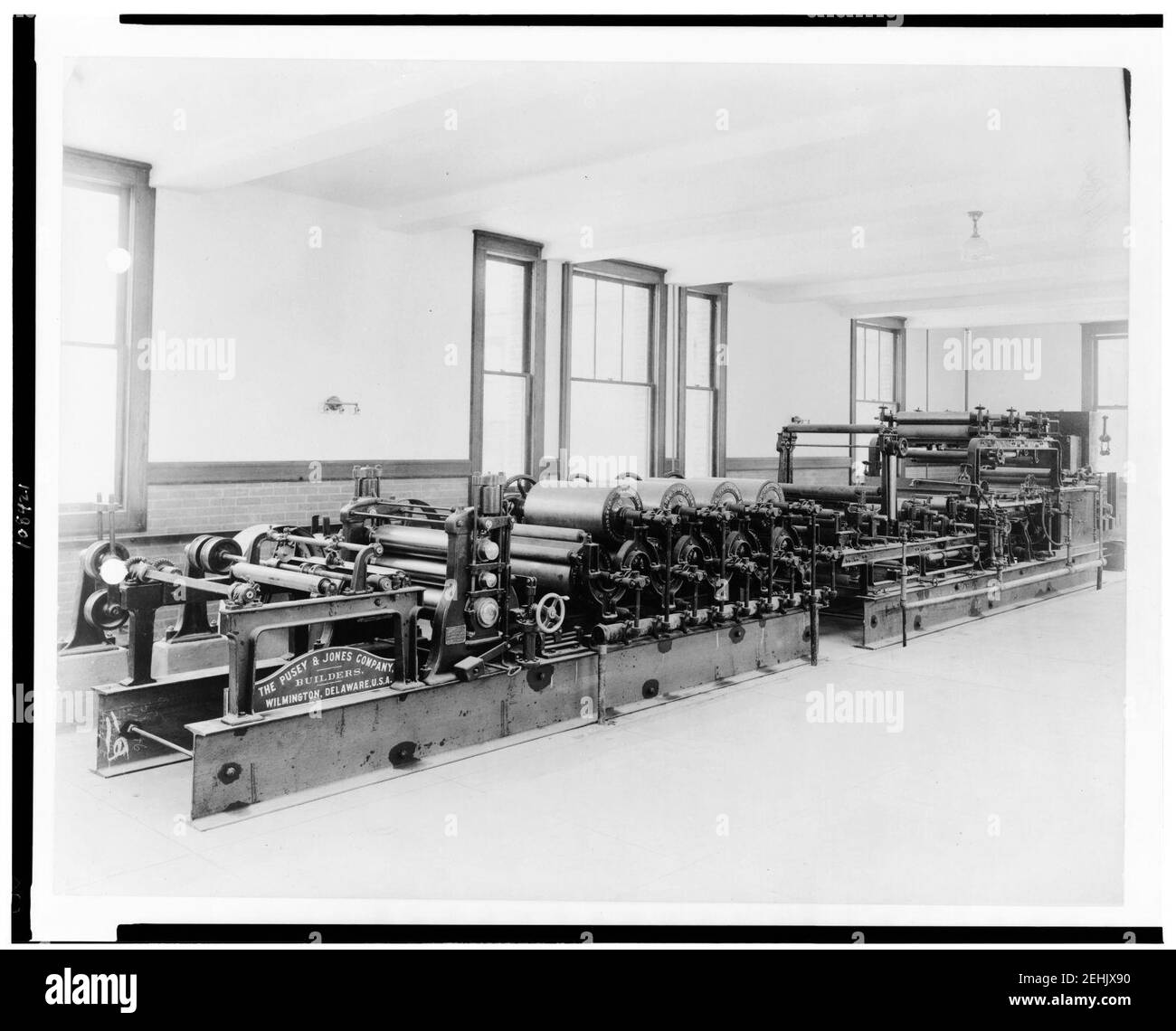 Paper manufacturing machine of the Pusey & Jones Company, at the Bureau