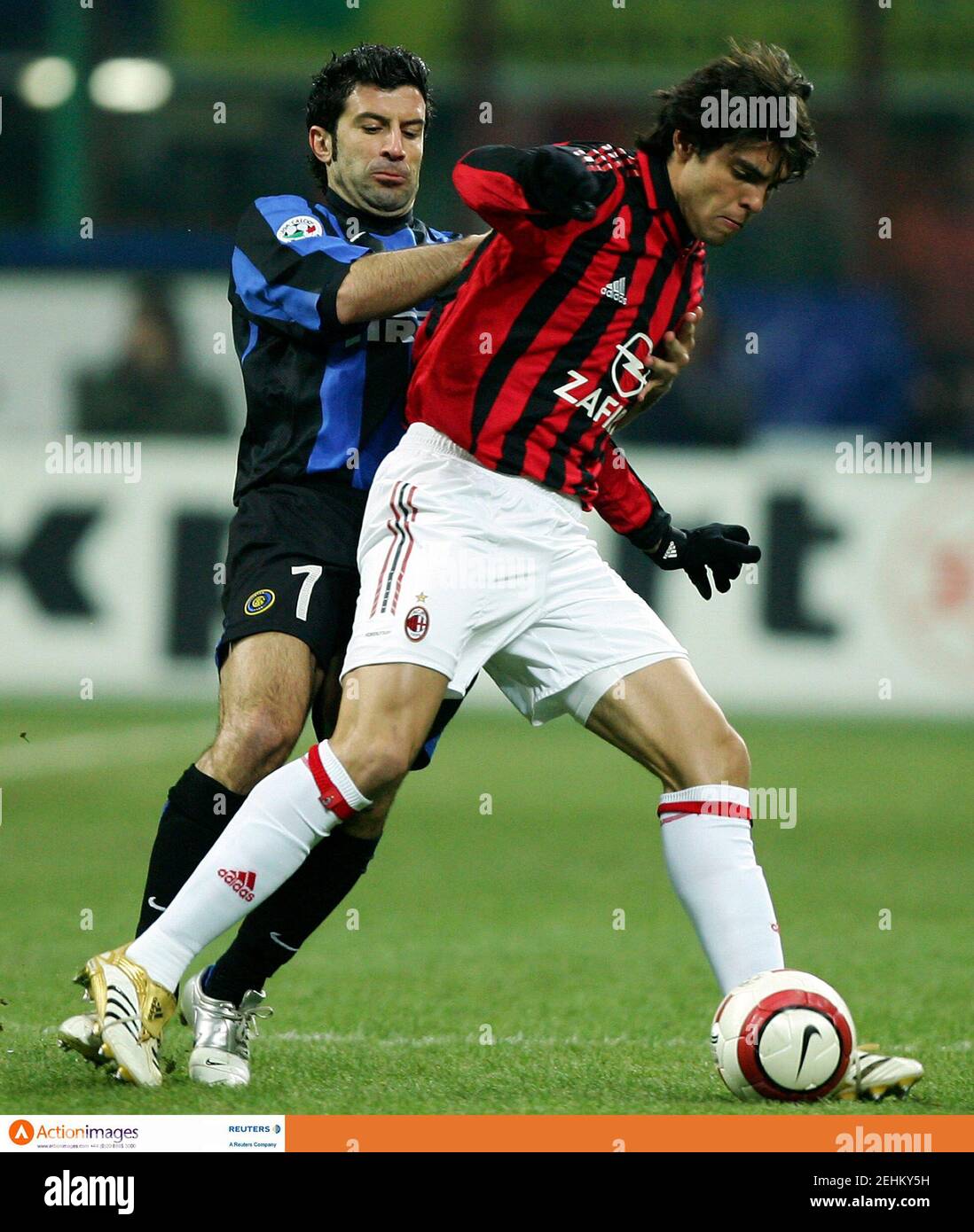 Football - Inter Milan v AC Milan Italian Serie A - San Siro - 11/12/05 AC  Milan's