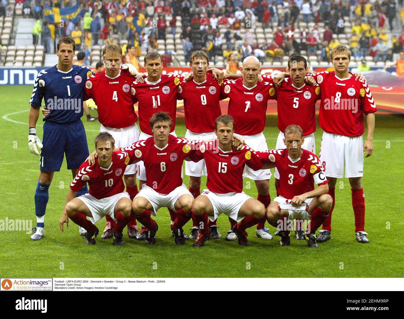 [Imagen: football-uefa-euro-2004-denmark-v-sweden...EHM9RP.jpg]