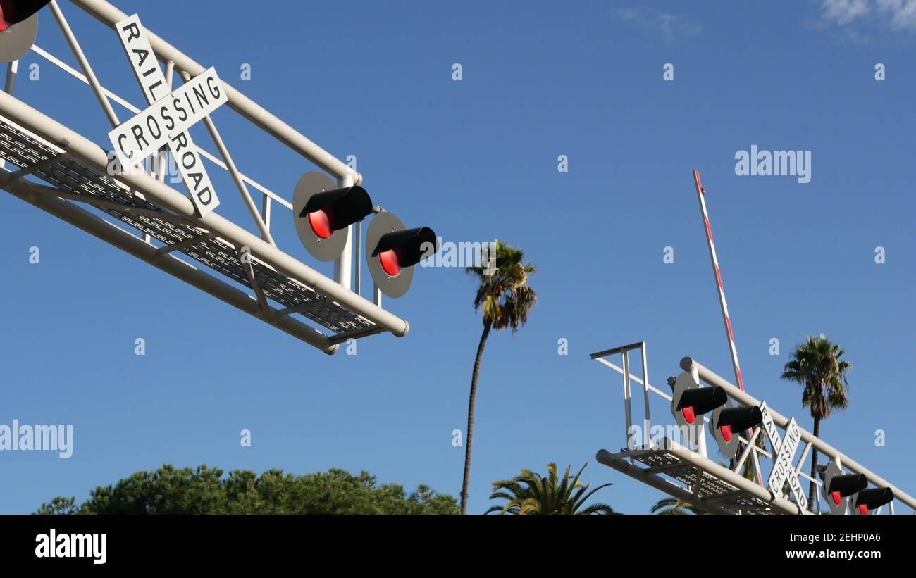 Level Crossing Warning Signal In Usa Crossbuck Notice And Red Traffic Light On Rail Road Intersection In California Railway Transportation Safety Sy Stock Photo Alamy Level Crossing Warning Signal In Usa Crossbuck Notice And Red Traffic Light On Rail Road Intersection In California Railway Transportation Safety Sy Stock Photo Alamy