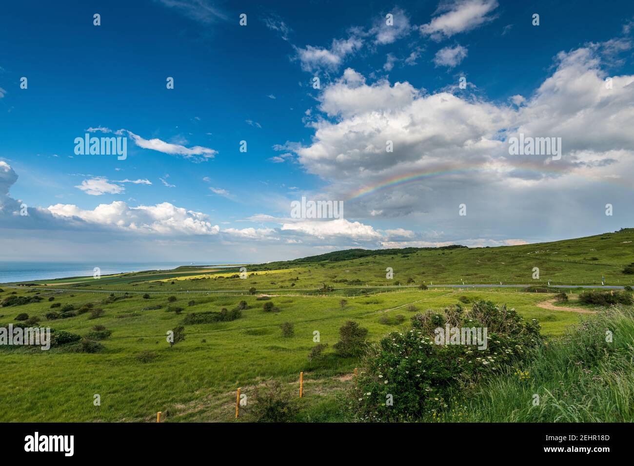 Arc-en ciel sur les hauteurs de Sangatte, France, Pas de Calais Stock Photo