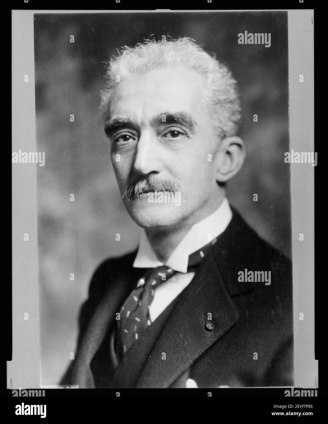 Paul Hymans, headandshoulders portrait, facing left Stock Photo Alamy