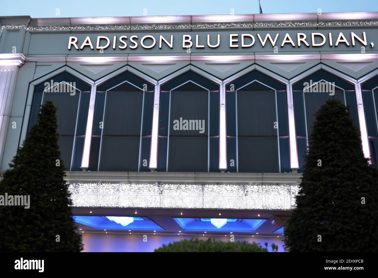Radisson Blu Edwardian Hotel and Conference Centre, Heathrow Airport, London, England Stock Photo