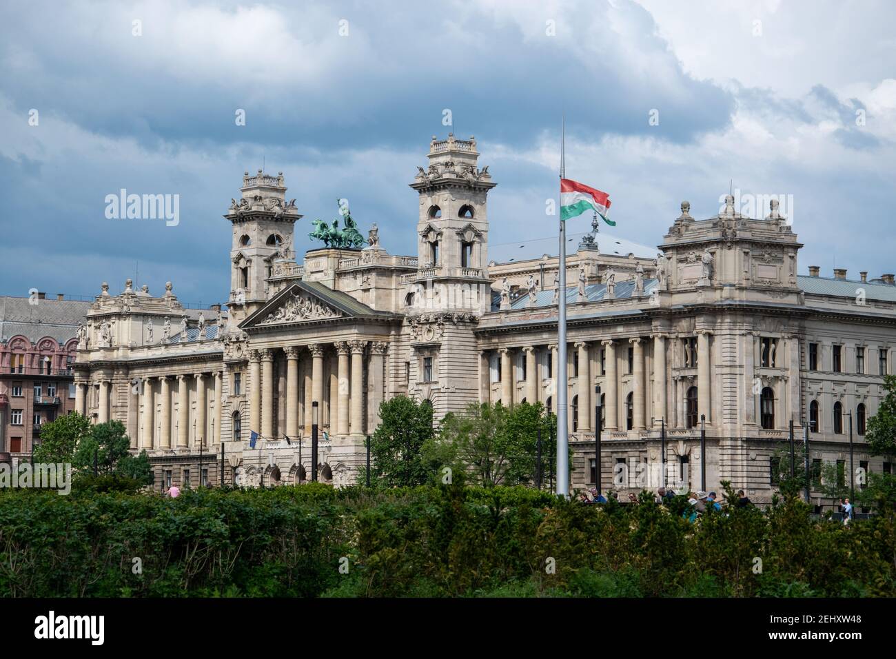 Museum of Ethnography is now housed was originally built by Alajos Hauszmann for the Ministry of Justice. Budapest, Hungary Stock Photo