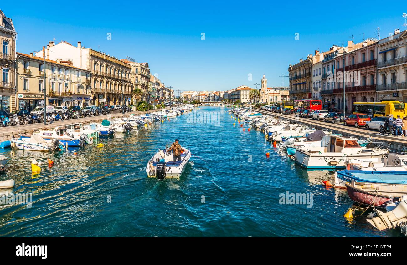 Traffic on the royal canal on a sunny day, in Sète in Hérault, in Occitania, France Stock Photo