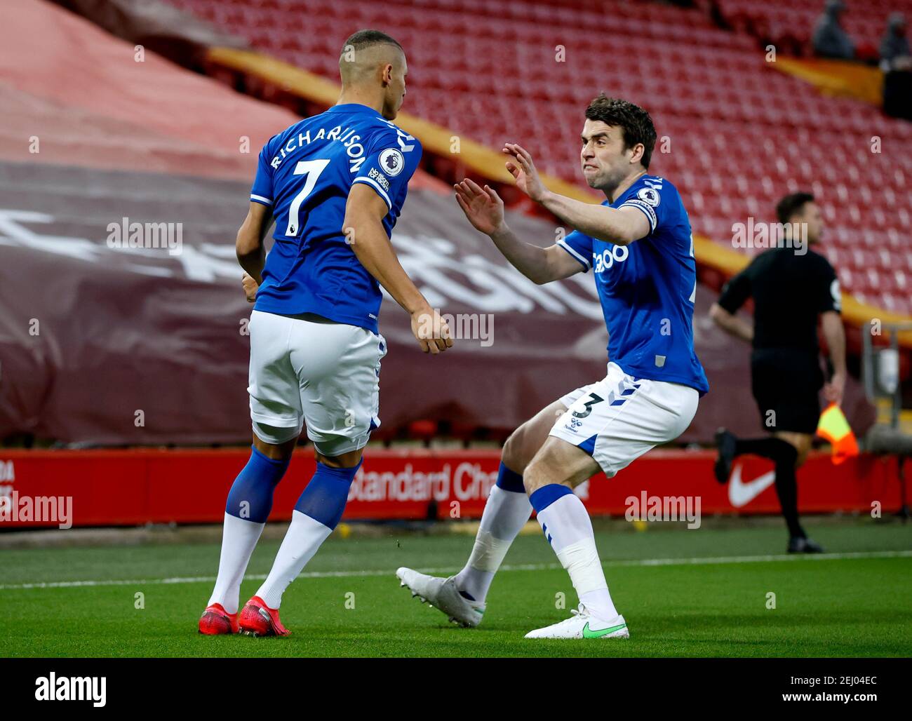 Team Mate Seamus Coleman Hi-res Stock Photography And Images - Alamy